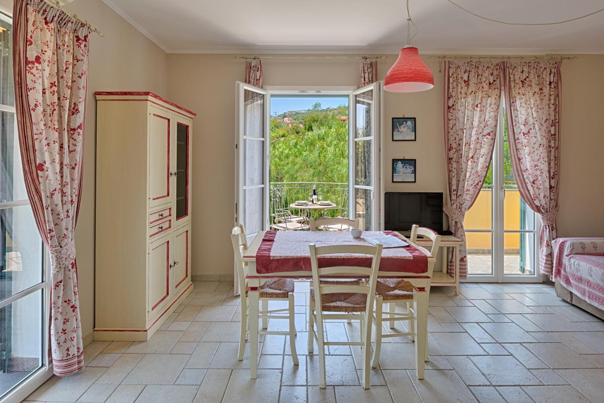 Casa Vacanze Nel Giardino Di Renzo Imperia Exterior foto